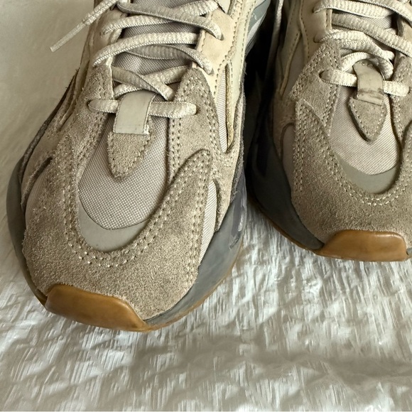 Adidas Yeezy pre-owned Boost 700 sz. 4 Men’s - Picture 14 of 14